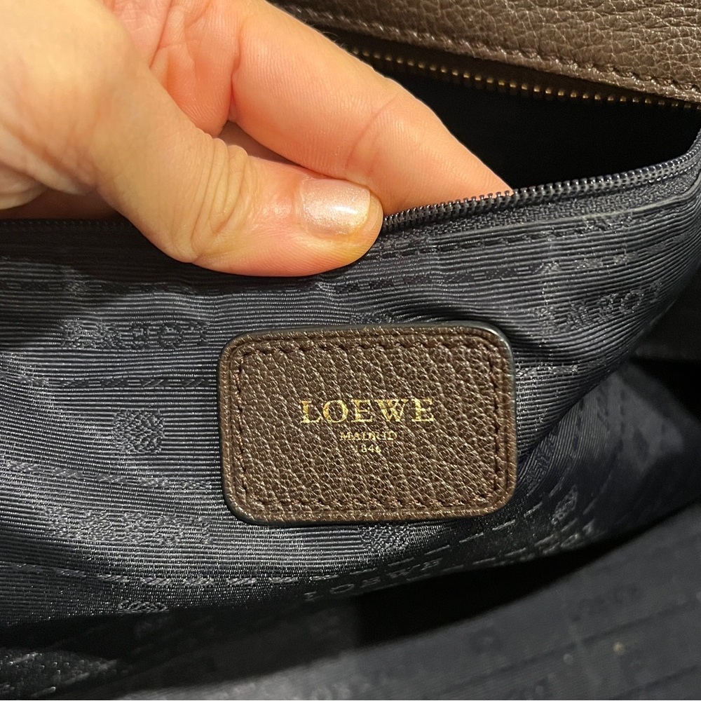 Loewe Amazona Leather Tote Bag in brown Dark Brown Leather - Picture 11 of 15